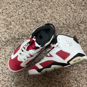 Jordan retro 6 ( grade school/big kids ) 5.5